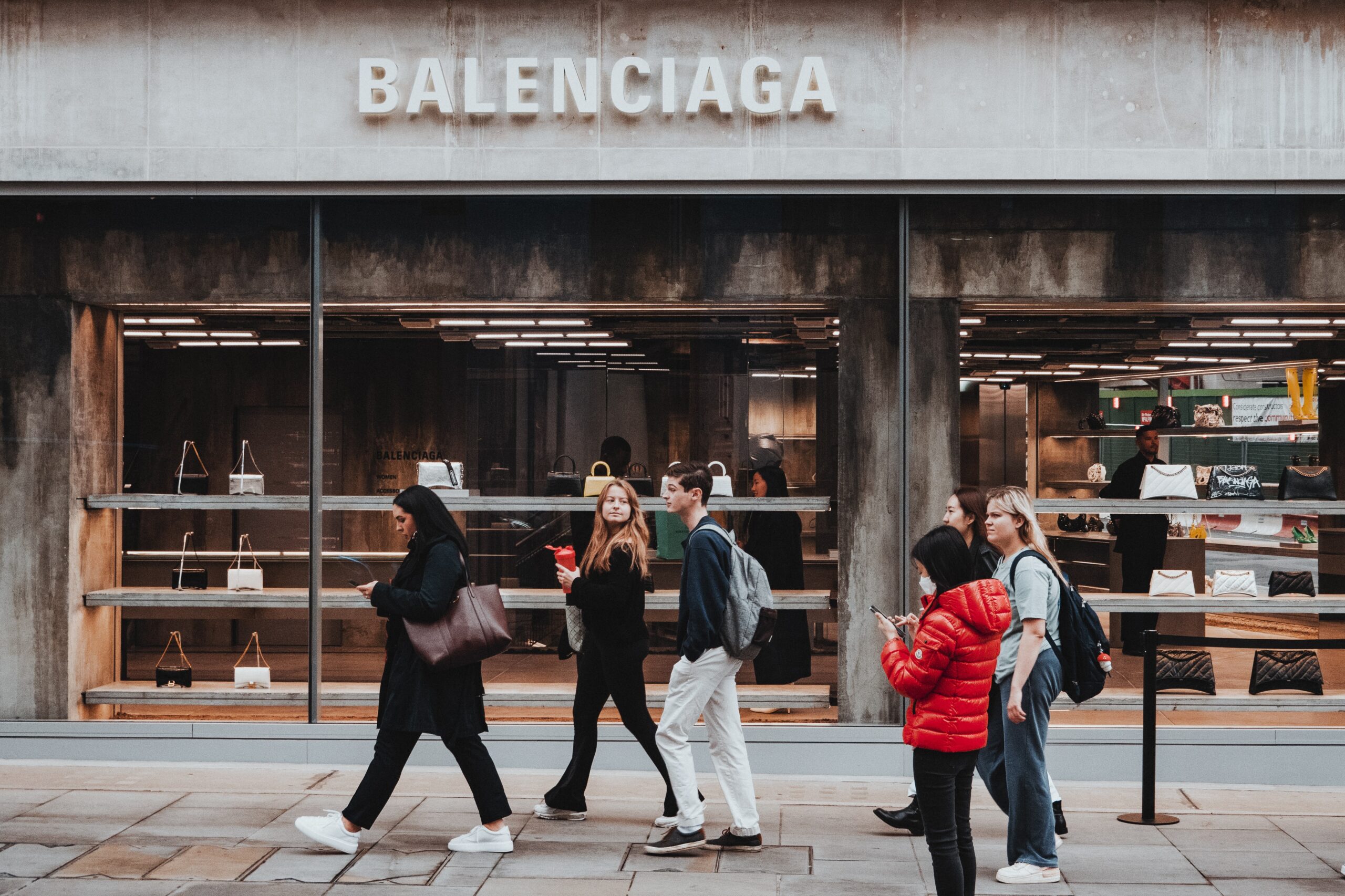 User Experience: Balenciaga Paris